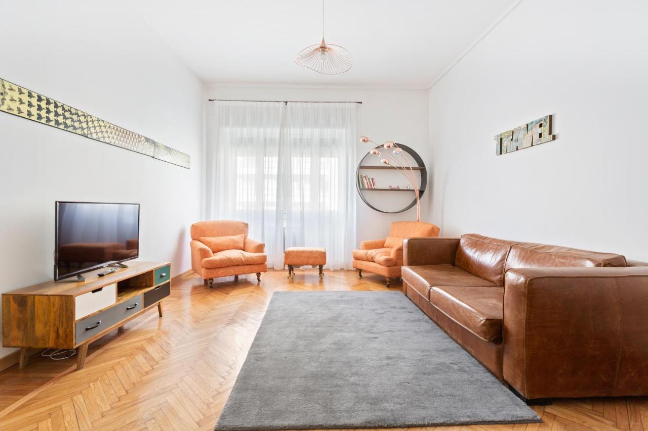Roomy Apartment Duomo & San Babila Milano Eksteriør bilde